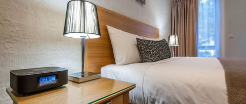 COMFORT INN COACH AND BUSHMANS - Southport Accommodation 3