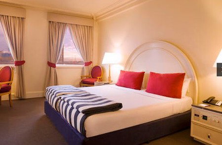 Vibe Savoy Hotel Melbourne - Accommodation Southport 3