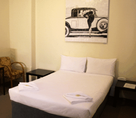 Ambassadors Hotel - Southport Accommodation 4