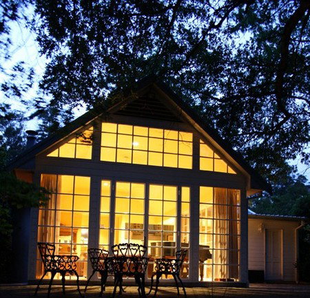 Bygone Beautys Cottages - Accommodation Southport 0