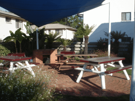 Peninsular Apartments - Southport Accommodation 1