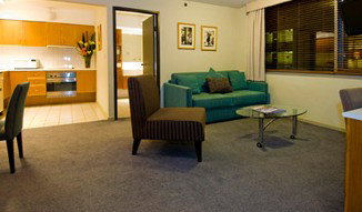 Downtowner On Lygon - Accommodation Southport 3