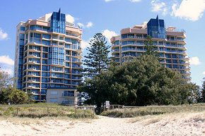 AA Oceana On Broadbeach - Accommodation Southport 0