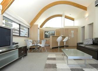 Waves Byron Bay - Accommodation Southport 2