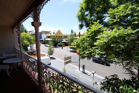 Alishan International Guesthouse - Accommodation Southport 1