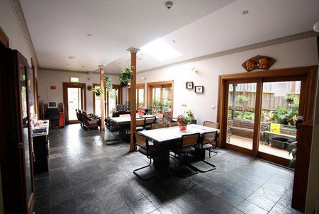 Alishan International Guesthouse - Accommodation Southport 5