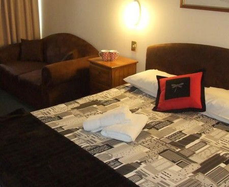 Lilac City Motor Inn & Streakhouse - Accommodation Southport 4
