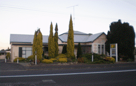 Le Cavalier Court Motel - Southport Accommodation 1