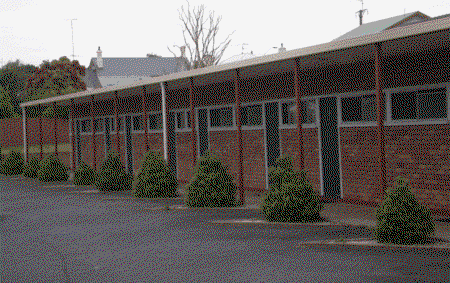 Le Cavalier Court Motel - Southport Accommodation 2