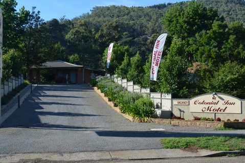 Bright Colonial Inn Motel - Southport Accommodation 0