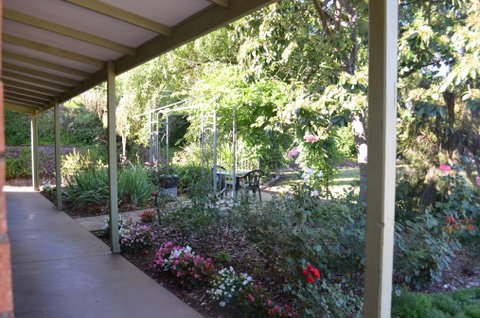 Bright Colonial Inn Motel - Southport Accommodation 1