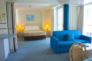 Santa Anne By The Sea - Accommodation Southport 6