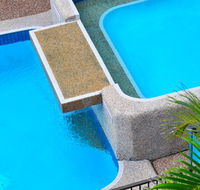 Waters Edge The Strand - Townsville - Accommodation Southport