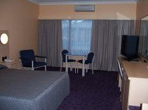 Albert Motel - Southport Accommodation 2