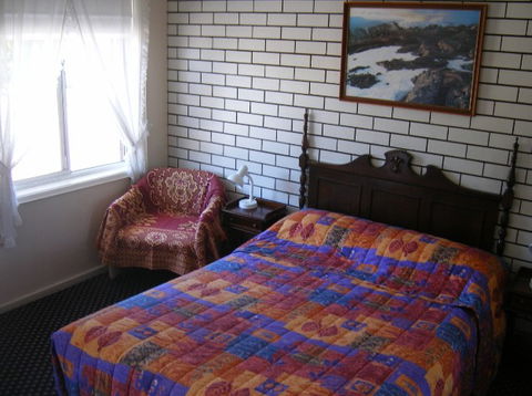 Colonial Lodge Motel - Southport Accommodation 2