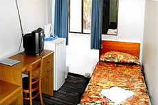 Acacia Inner City Inn - Accommodation Southport 3
