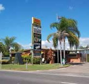 Queens Beach Motor Hotel - Southport Accommodation