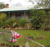 Naimanya Cottage - Southport Accommodation