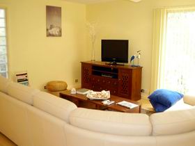 The Liteva Beach House - Southport Accommodation 0