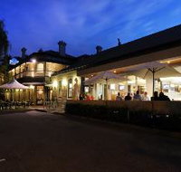 The Stirling Hotel - Southport Accommodation