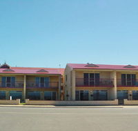 Tumby Bay Hotel Seafront Apartments - Accommodation Southport