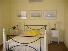 Wild Berry Cottage - Southport Accommodation 1