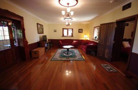 Toora Views - Southport Accommodation 1