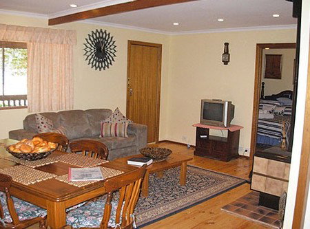 The Liteva Beach House - Southport Accommodation 4