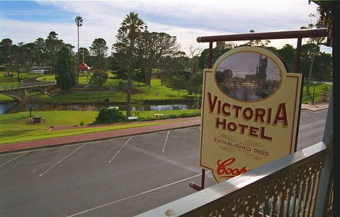 Victoria Hotel - Strathalbyn - Southport Accommodation 4