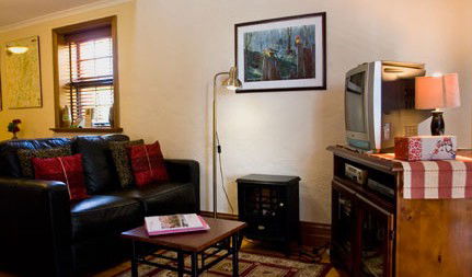 Strathlyn Bed And Breakfast - Southport Accommodation 2