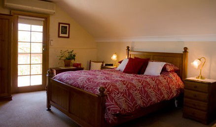 Strathlyn Bed And Breakfast - Southport Accommodation 3