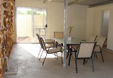 Luxury Vineyard Cottage On Pike River, Lyrup - Accommodation Southport 5