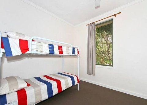 Sea Sand And Scrub Holiday House - Southport Accommodation 1