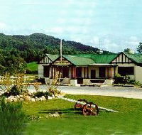 Pub in the Paddock - Southport Accommodation