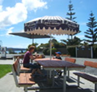 Hillcrest Caravan Park - Southport Accommodation