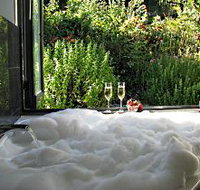 Escape To - Southport Accommodation