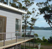White Beach Cottage - Southport Accommodation