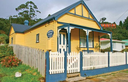 Comstock Cottage - Southport Accommodation 0