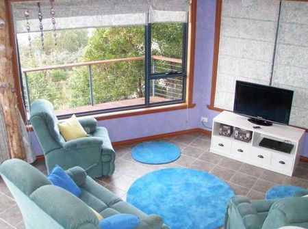 Larus Waterfront Cottage - Southport Accommodation 3