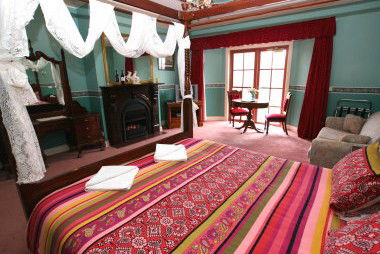 Hatchers Richmond Manor - Accommodation Southport 2