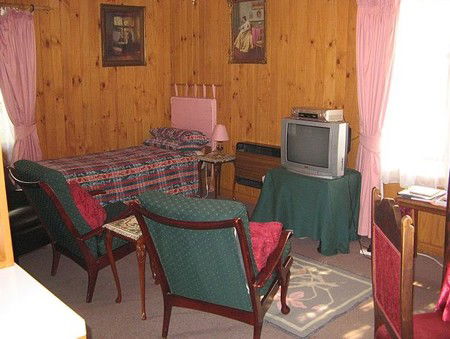 The Grove - Accommodation Southport 1