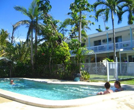Absolute Backpackers Mission Beach - Southport Accommodation 4