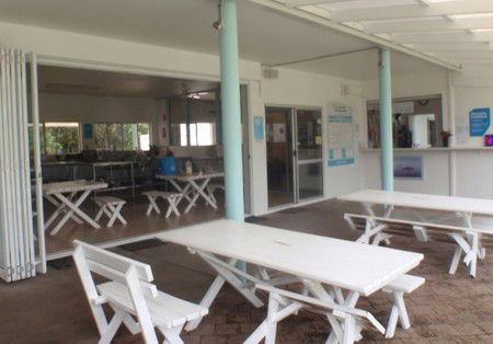 Absolute Backpackers Mission Beach - Southport Accommodation 7