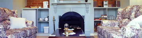 Emeu Inn Bed & Breakfast - Accommodation Southport 4