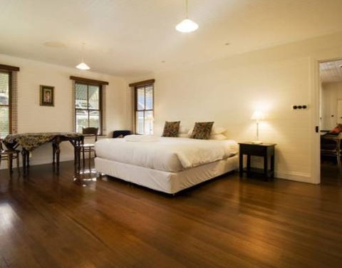 The Cottage - Berry - Southport Accommodation 4