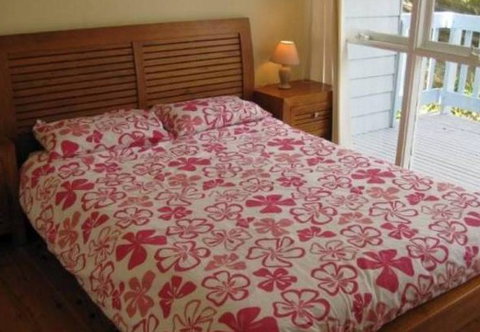 Bellbird Beach House - Southport Accommodation 2