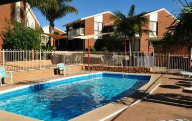AnchorBell Holiday Apartments - Southport Accommodation 2