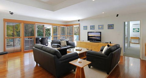 Abode At Byron - Southport Accommodation 4