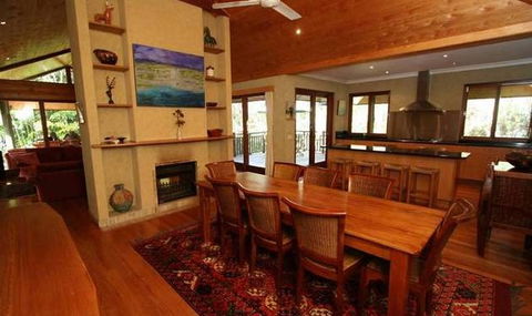 Abbies Beach House - Southport Accommodation 4