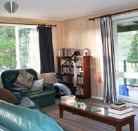 Crookshanks Cottage - Southport Accommodation